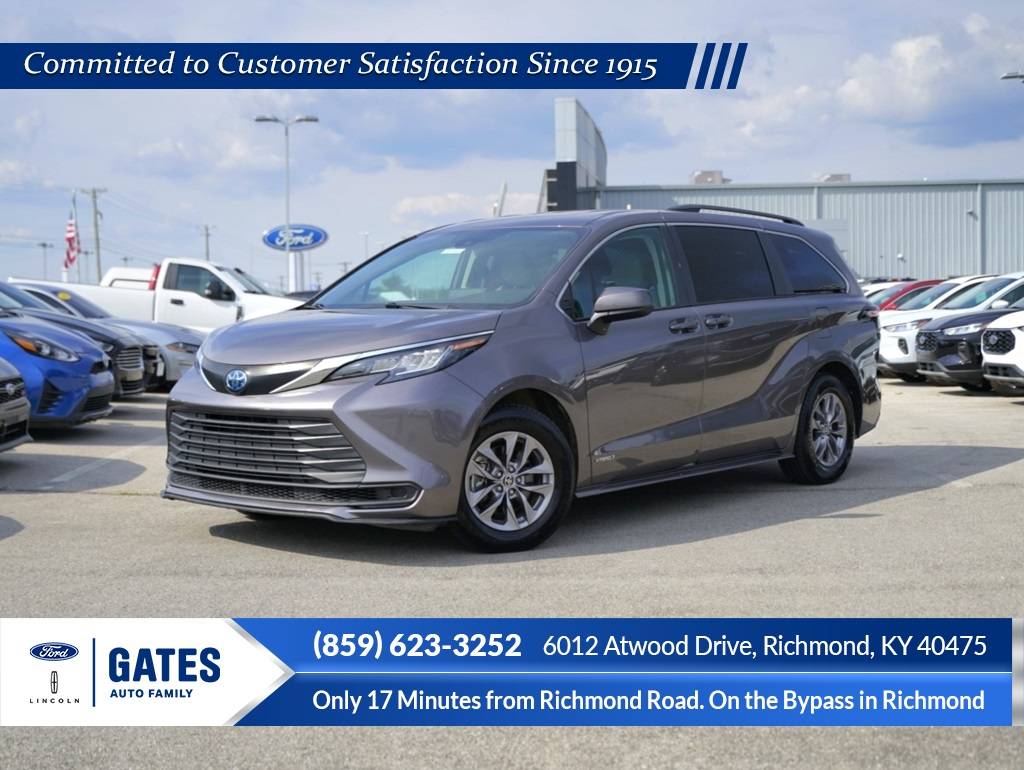 2021 Toyota Sienna LE — Minivan — 54,049 mi — Richmond, KY
