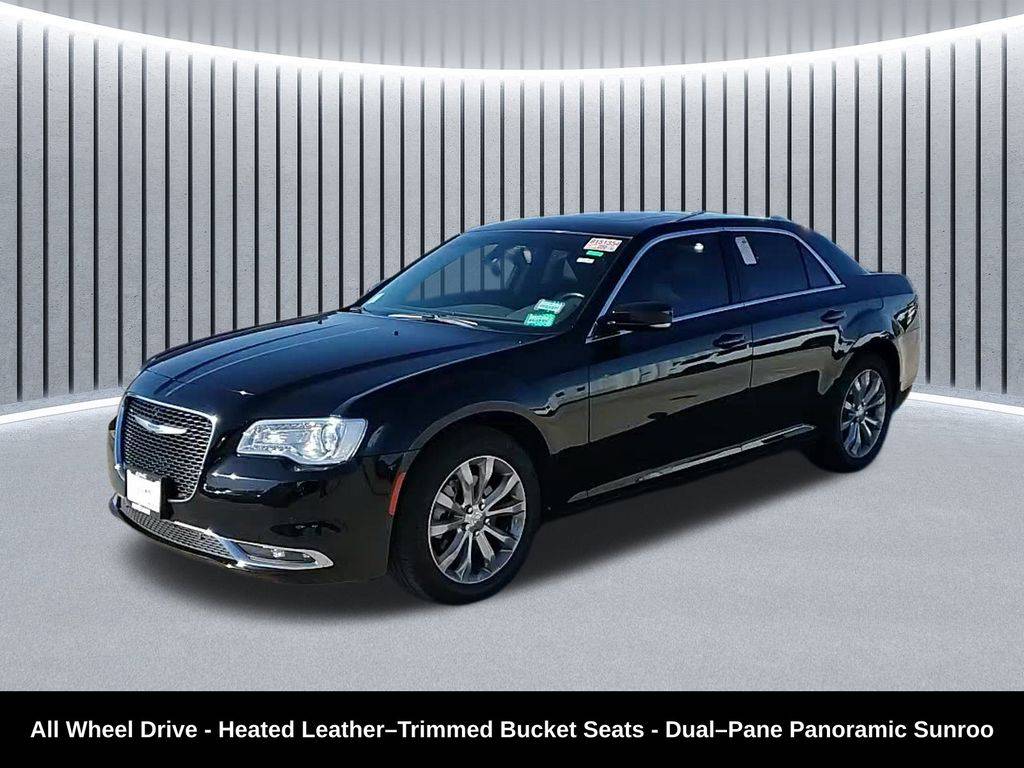 2021 Chrysler 300 Touring L — Sedan — 27,572 mi — Crystal Lake, IL