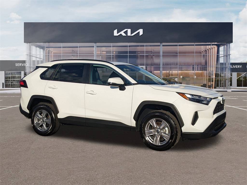 2022 Toyota RAV4 XLE — SUV — 20,469 mi — Fort Myers, FL