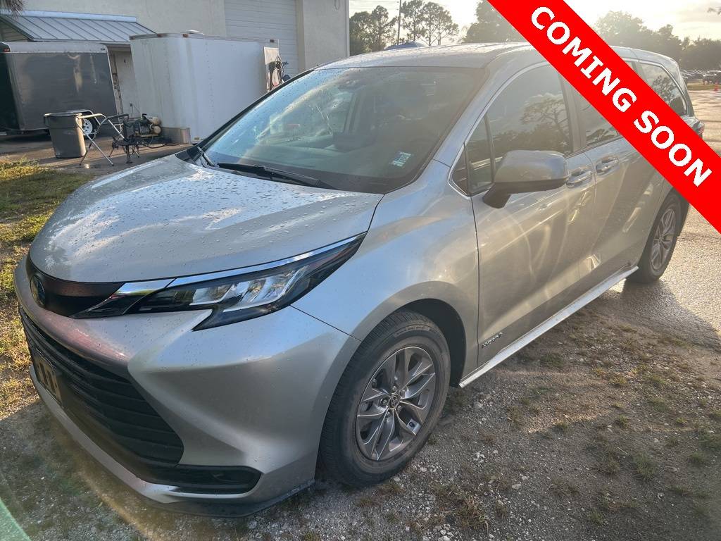 2021 Toyota Sienna LE — Minivan — 36,996 mi — Fort Myers, FL