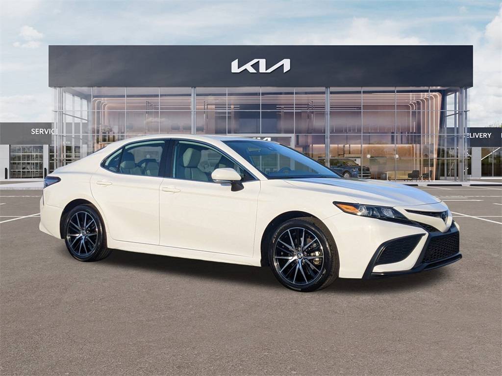 2023 Toyota Camry SE — Sedan — 22,505 mi — Fort Myers, FL