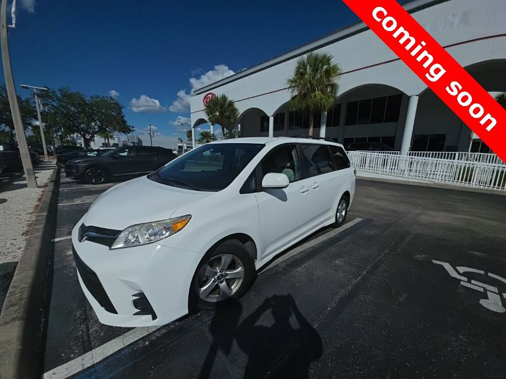 2018 Toyota Sienna L — Minivan — 37,066 mi — Fort Myers, FL
