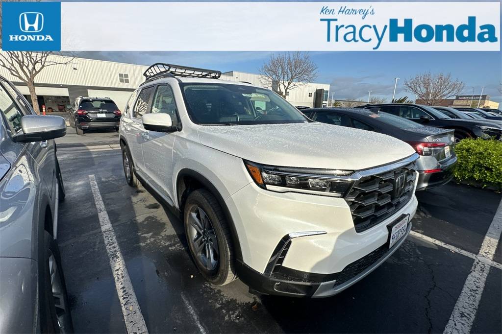 2023 Honda Pilot EX-L 8 Passenger — SUV — 30,211 mi — Tracy, CA