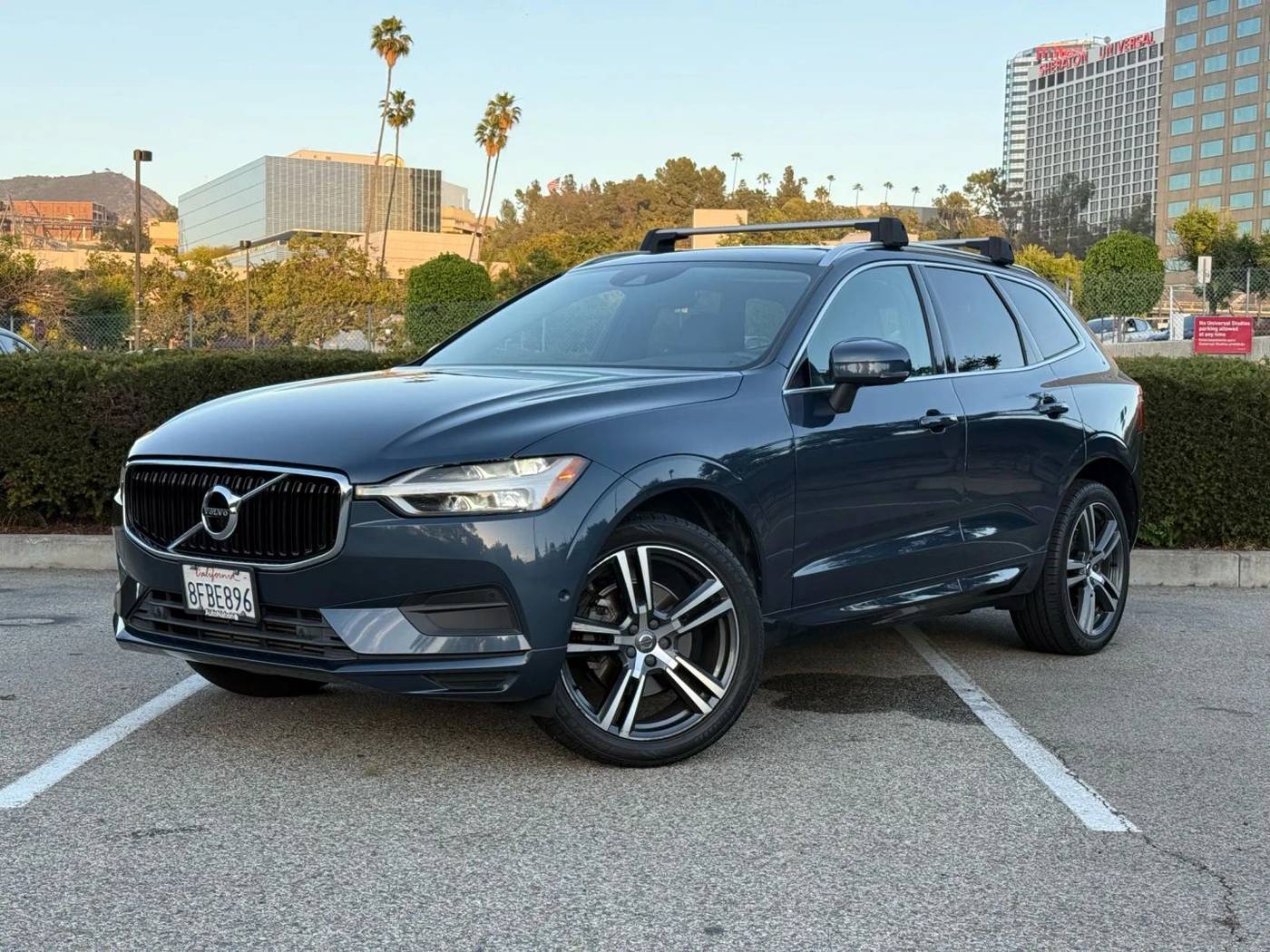 2019 Volvo XC60 Momentum — SUV — 95,912 mi — Los Angeles, CA