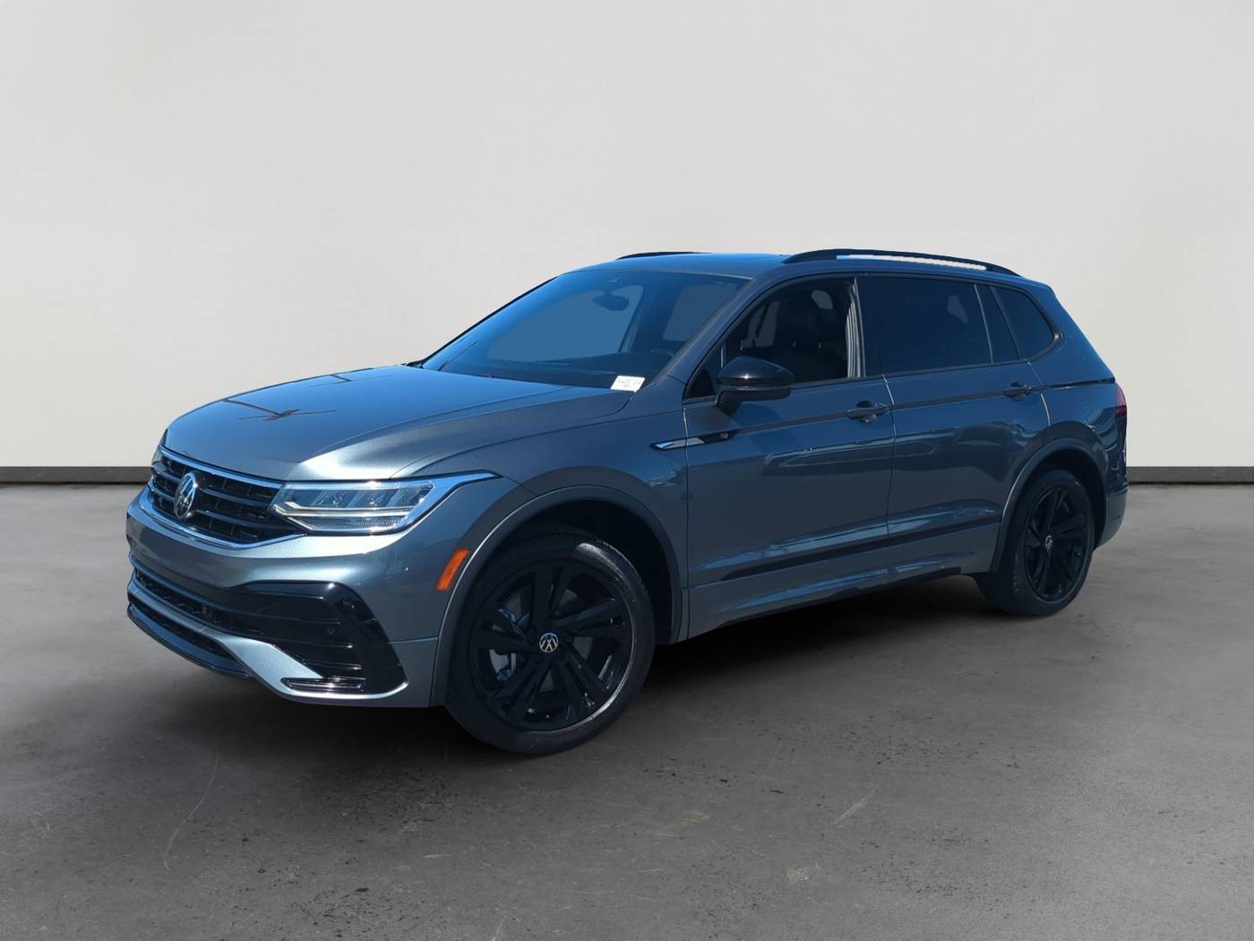 2023 Volkswagen Tiguan SE R-Line Black — SUV — 33,596 mi — Avondale, AZ