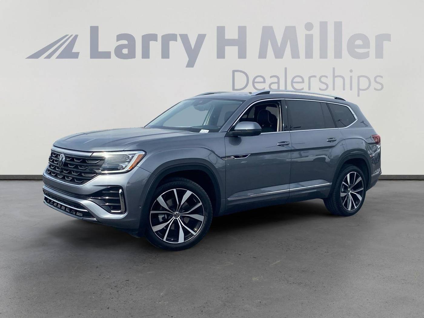 2024 Volkswagen Atlas SEL Premium R-Line — SUV — 5,705 mi — Avondale, AZ