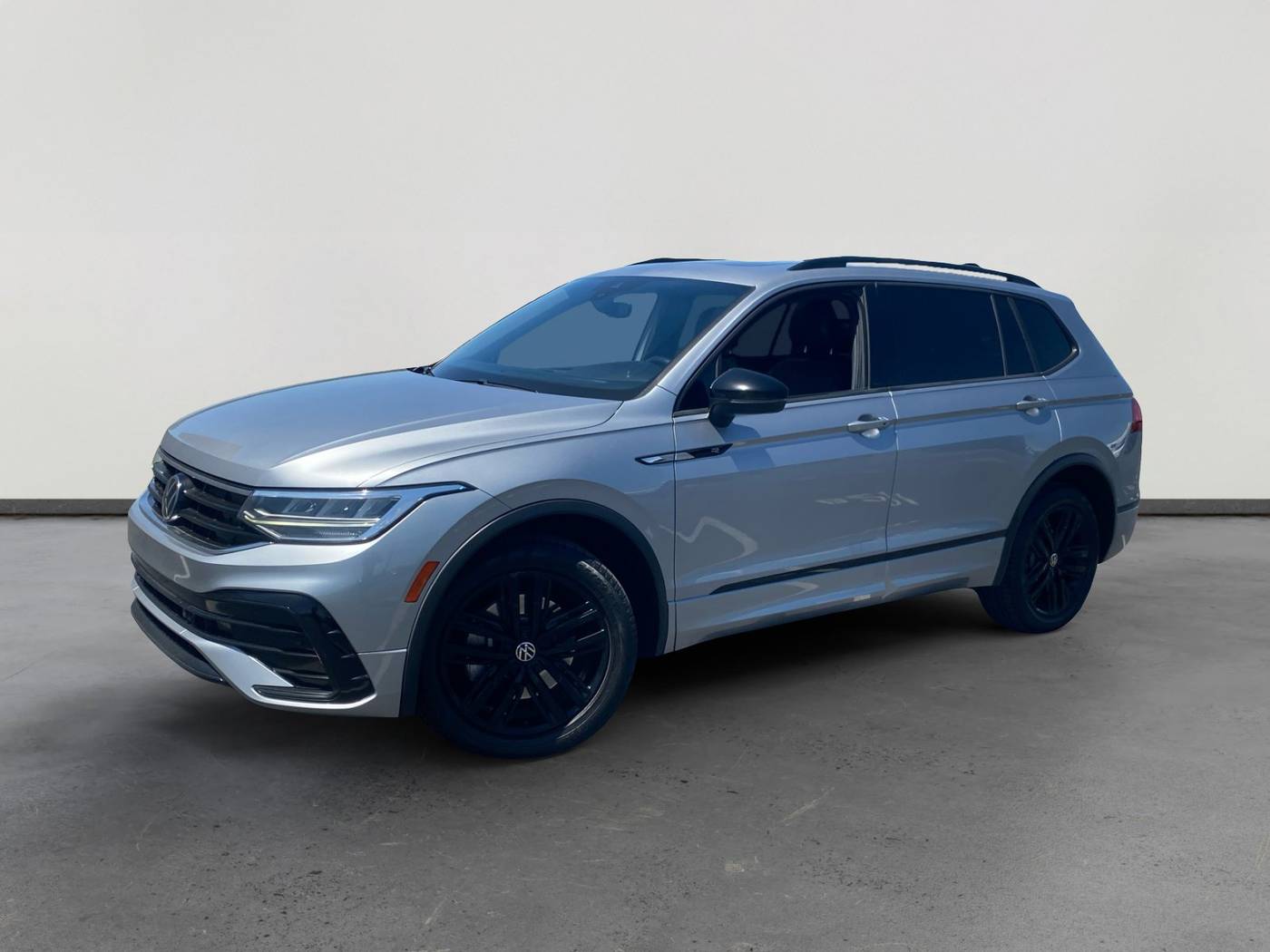 2022 Volkswagen Tiguan SE R-Line Black — SUV — 37,350 mi — Avondale, AZ