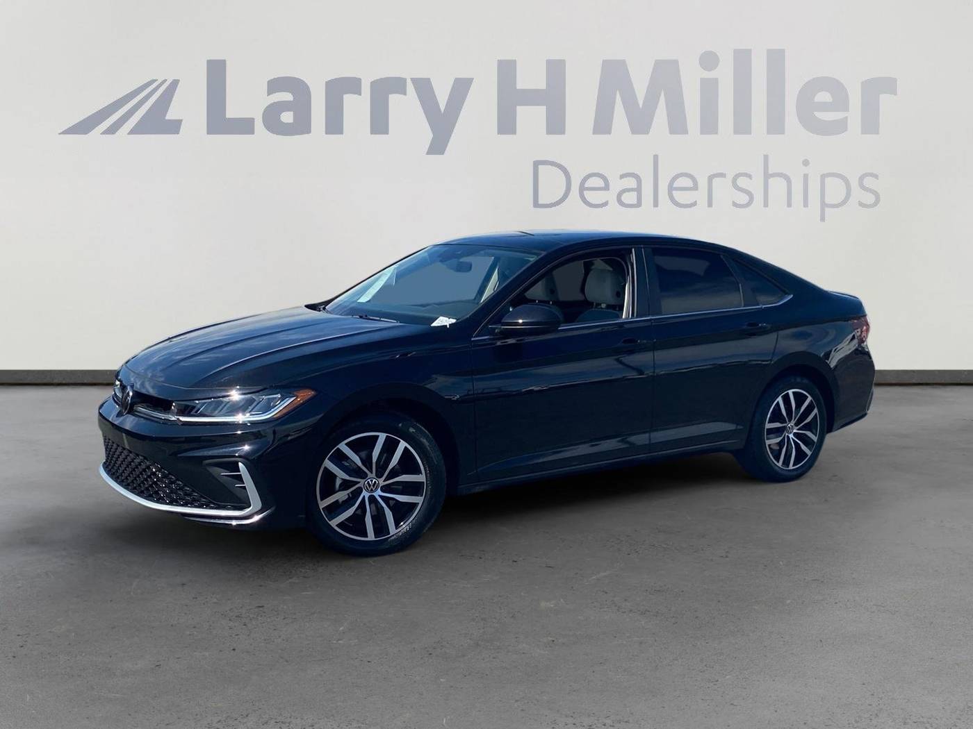 2025 Volkswagen Jetta SE — Sedan — 7,354 mi — Avondale, AZ