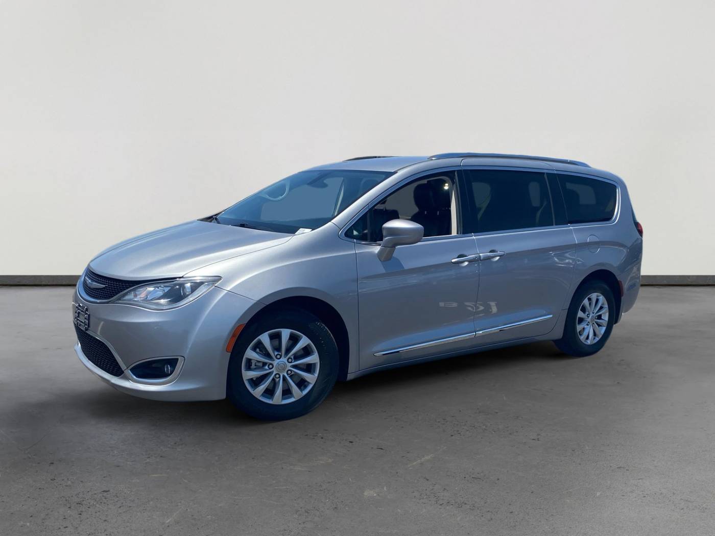 2018 Chrysler Pacifica Touring L — Minivan — 118,148 mi — Avondale, AZ