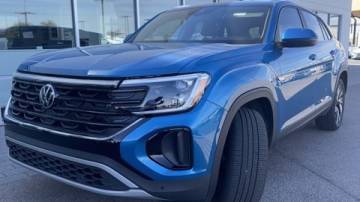 2024 Volkswagen Atlas Cross Sport SE with Technology — SUV — 9,993 mi — Avondale, AZ