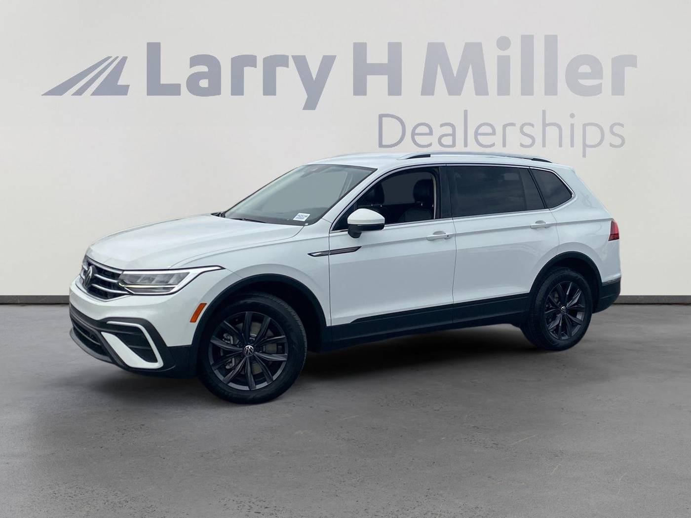 2022 Volkswagen Tiguan SE — SUV — 23,872 mi — Avondale, AZ
