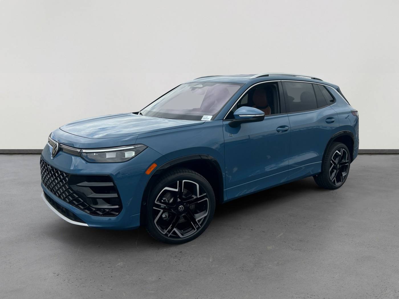 2026 Volkswagen Tiguan SEL R-Line Turbo 4Motion