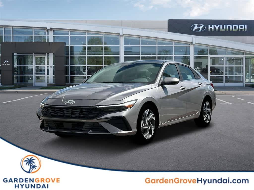 2025 Hyundai Elantra SEL Convenience — Sedan — 1,094 mi — Garden Grove, CA