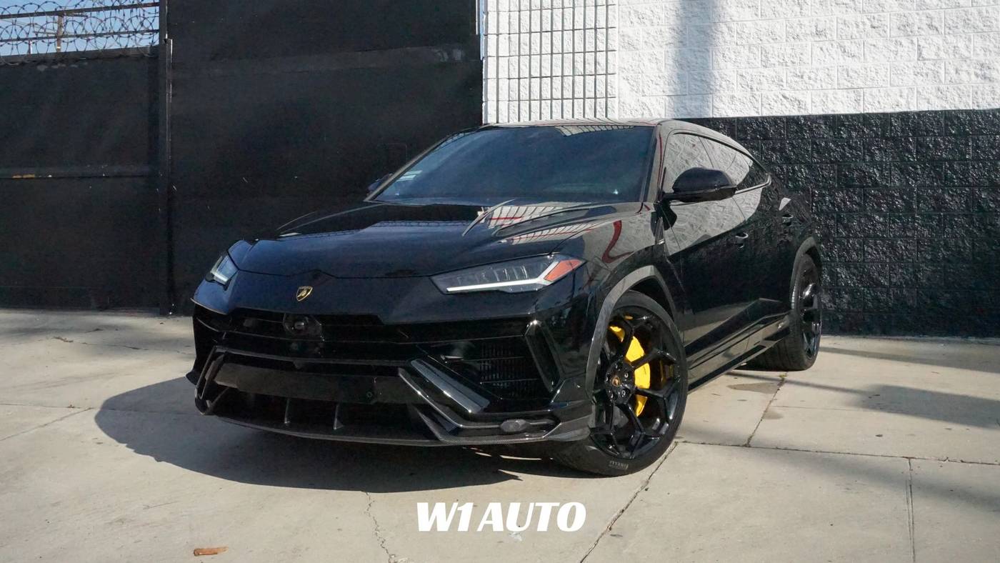 2023 Lamborghini Urus Performante
