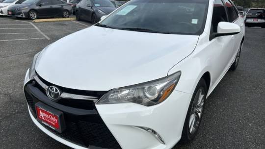 2016 Toyota Camry SE — Sedan — 81,405 mi — Burien, WA