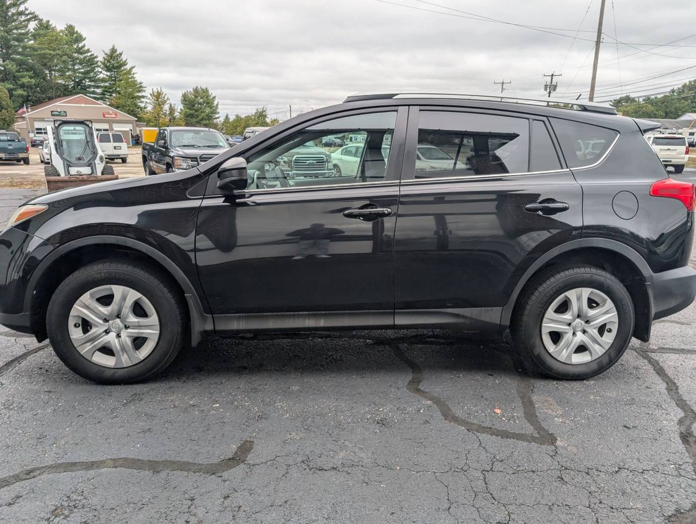 2015 Toyota RAV4 LE — SUV — 133,413 mi — Concord, NH
