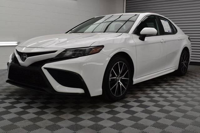 2023 Toyota Camry SE — Sedan — 60,564 mi — Lawrence, KS