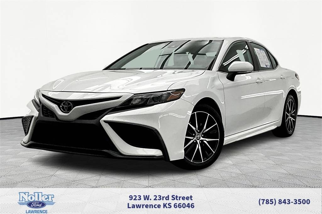 2023 Toyota Camry SE — Sedan — 60,808 mi — Lawrence, KS