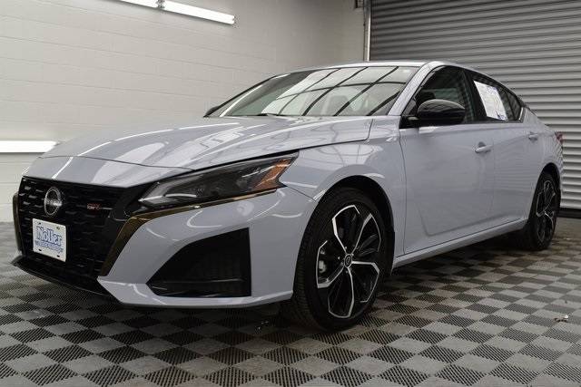 2023 Nissan Altima SR — Sedan — 11,634 mi — Lawrence, KS