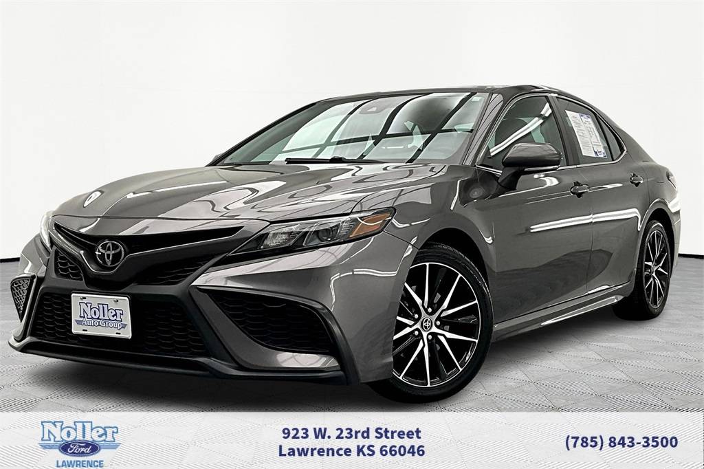2023 Toyota Camry SE — Sedan — 60,117 mi — Lawrence, KS