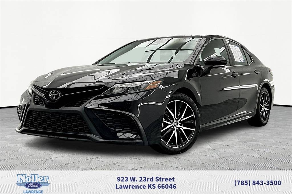 2023 Toyota Camry SE — Sedan — 72,128 mi — Lawrence, KS