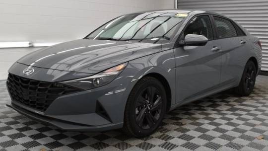 2022 Hyundai Elantra SEL — Sedan — 23,463 mi — Lawrence, KS