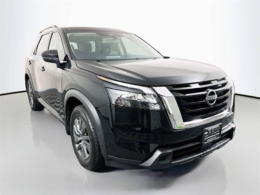 2024 Nissan Pathfinder SV — SUV — 16,839 mi — Shiloh, IL