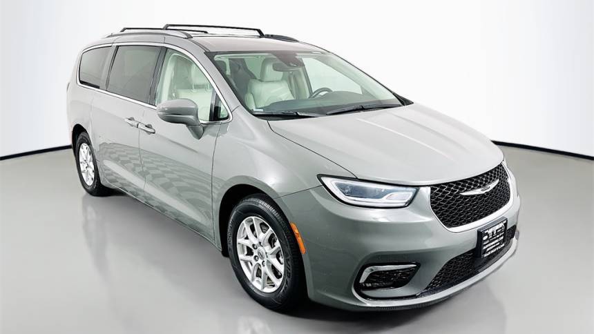 2021 Chrysler Pacifica Touring L — Minivan — 50,999 mi — Shiloh, IL