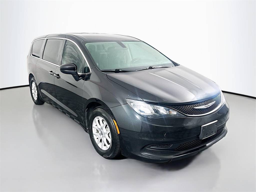 2022 Chrysler Voyager LX — Minivan — 112,115 mi — Shiloh, IL