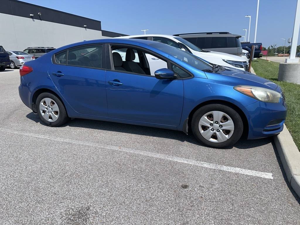 2015 Kia Forte LX — Sedan — 162,042 mi — Shiloh, IL