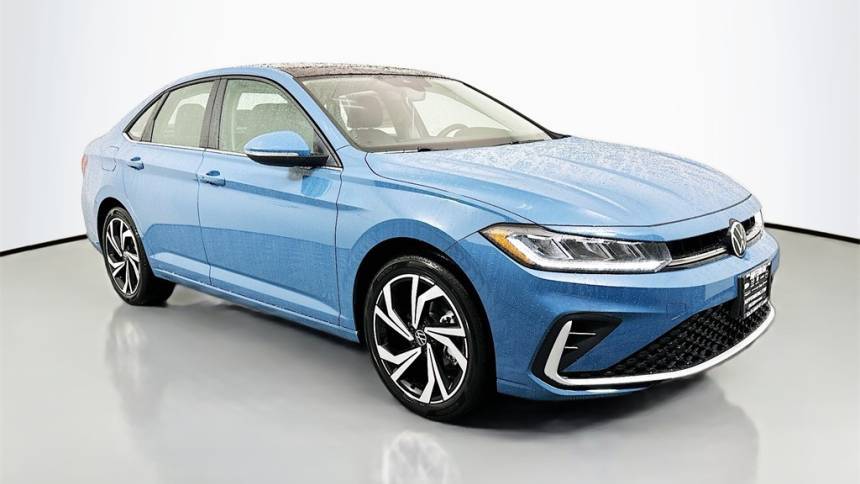 2025 Volkswagen Jetta SEL — Sedan — 7,609 mi — Shiloh, IL