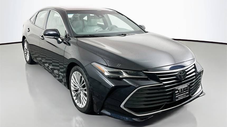 2019 Toyota Avalon Limited — Sedan — 11,005 mi — Shiloh, IL