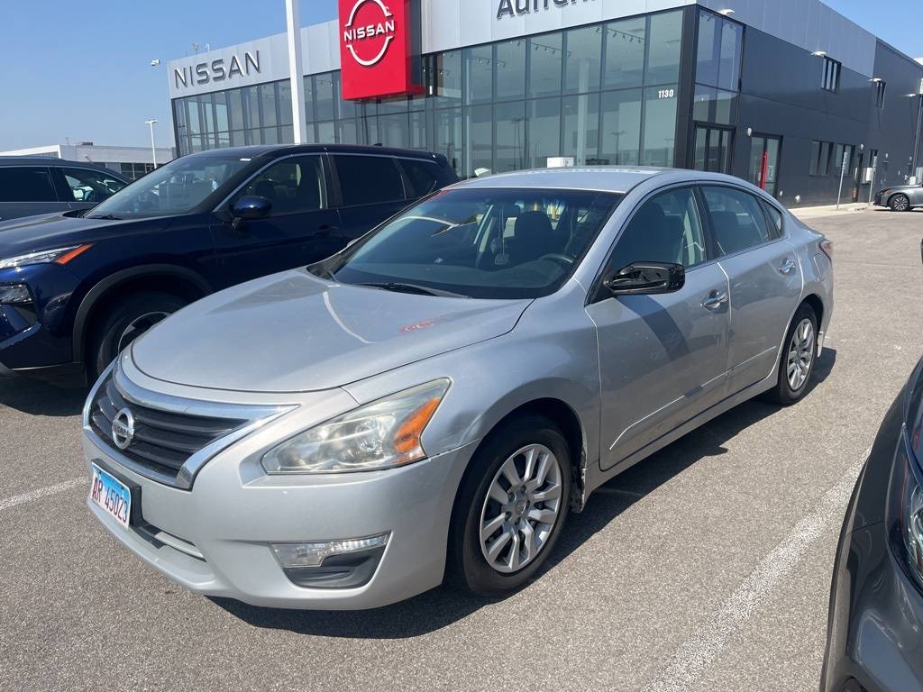 2015 Nissan Altima 2.5 S — Sedan — 104,405 mi — Shiloh, IL