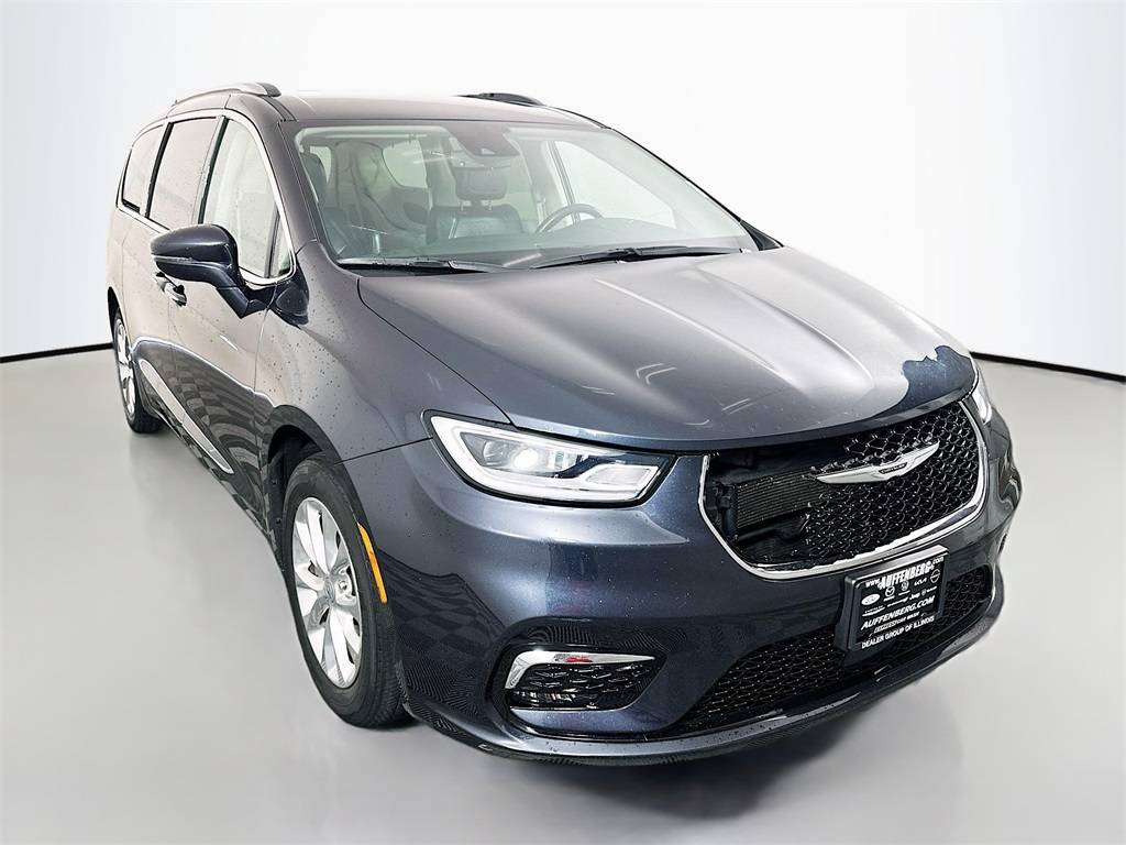 2021 Chrysler Pacifica Touring L — Minivan — 74,472 mi — Shiloh, IL