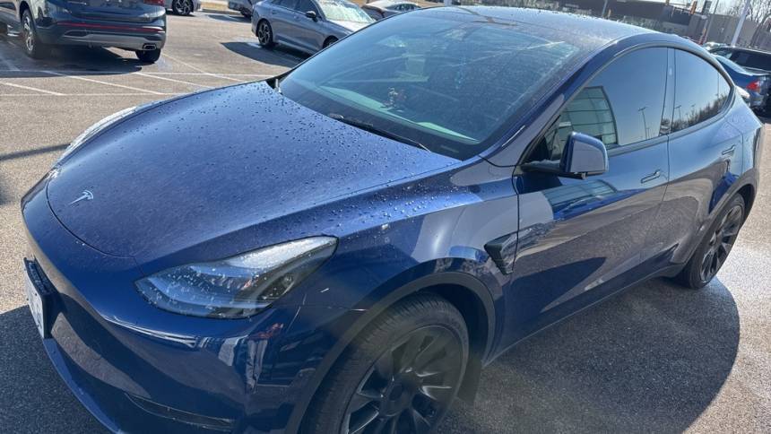 2024 Tesla Model Y Long Range — SUV — 4,450 mi — Shiloh, IL