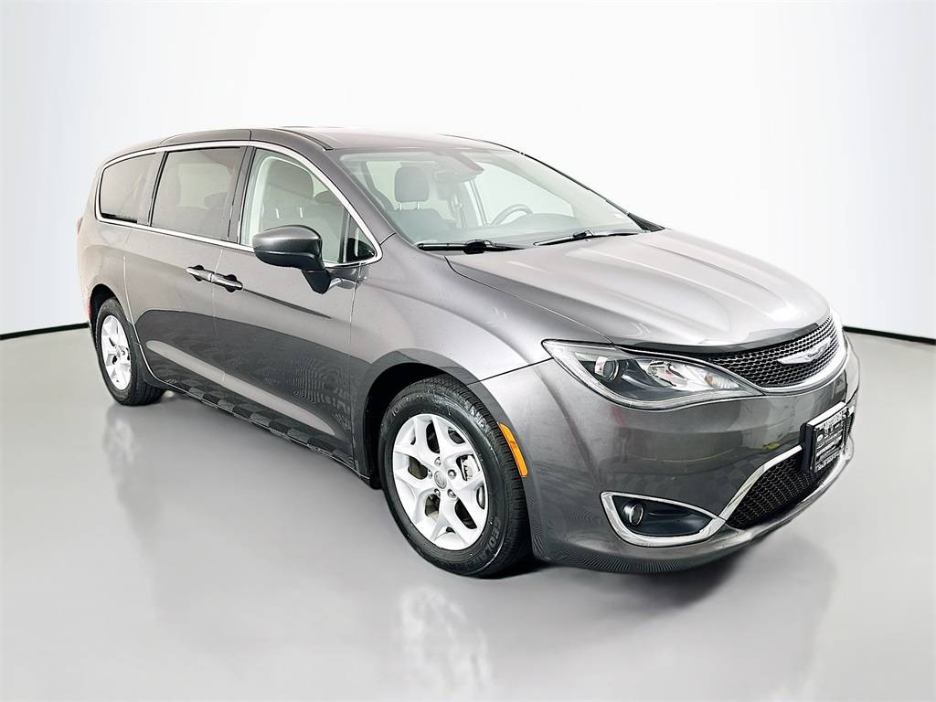 2017 Chrysler Pacifica Touring Plus — Minivan — 78,227 mi — Shiloh, IL