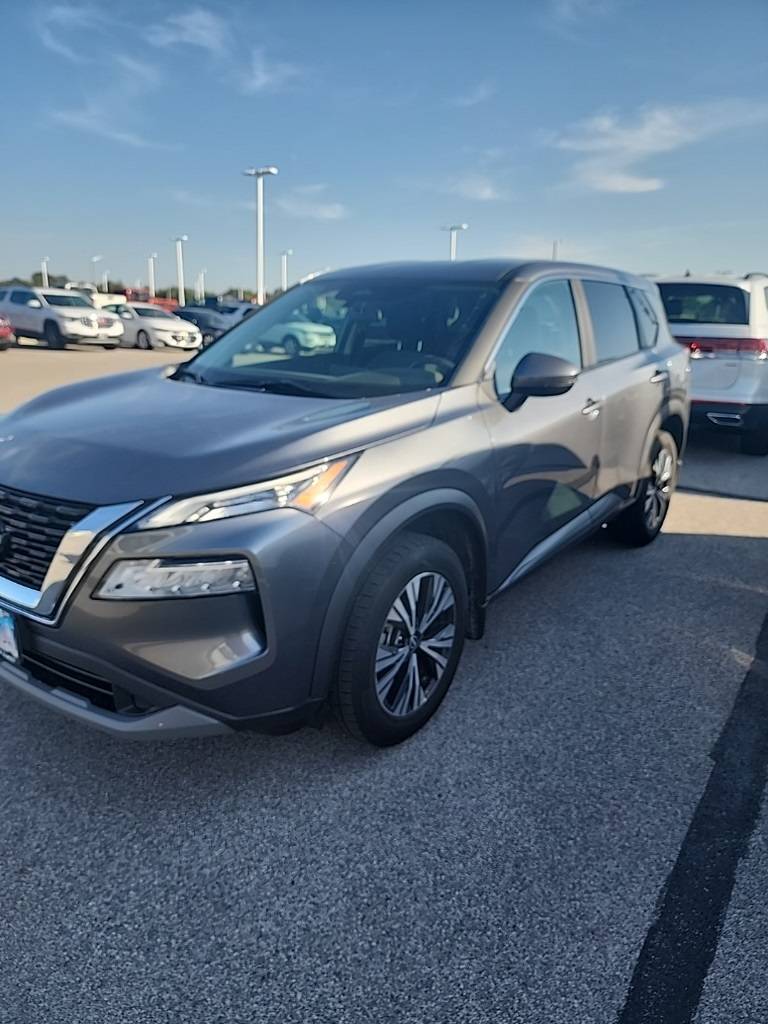 2023 Nissan Rogue SV — SUV — 83,215 mi — Shiloh, IL