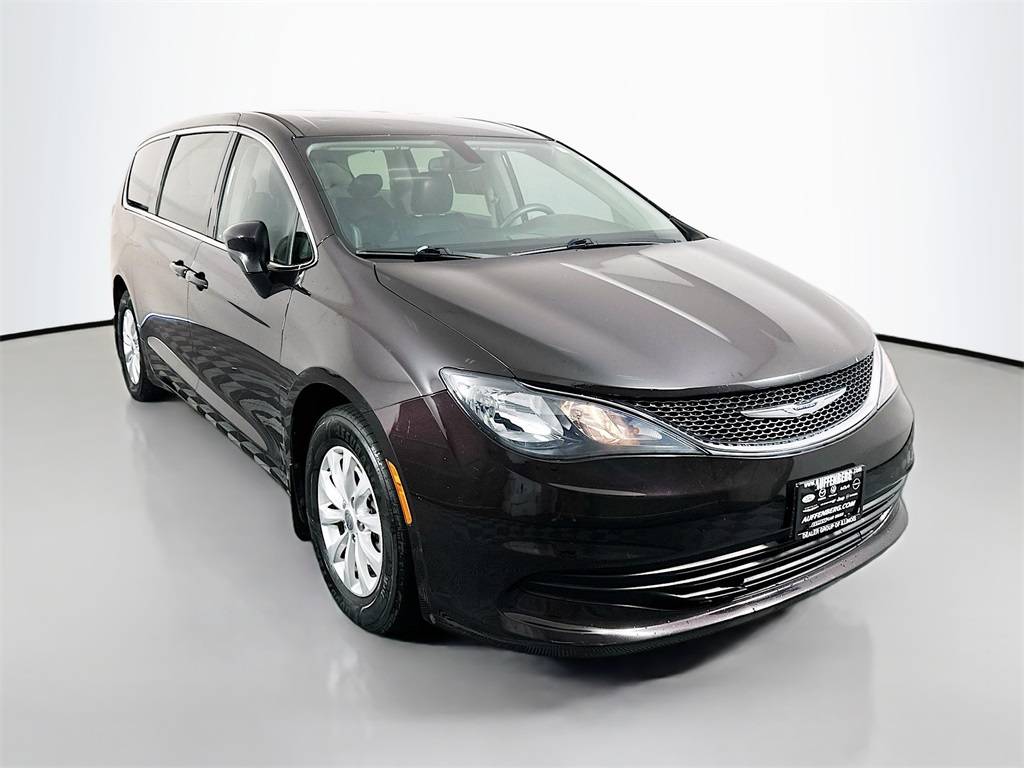 2017 Chrysler Pacifica Touring — Minivan — 118,767 mi — Shiloh, IL