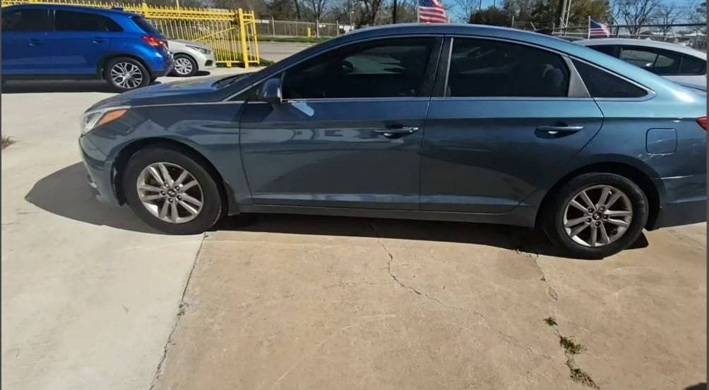 2016 Hyundai Sonata SE — Sedan — 99,088 mi — Shiloh, IL