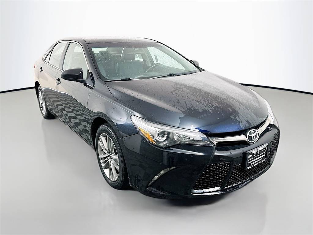 2016 Toyota Camry SE — Sedan — 83,560 mi — Shiloh, IL