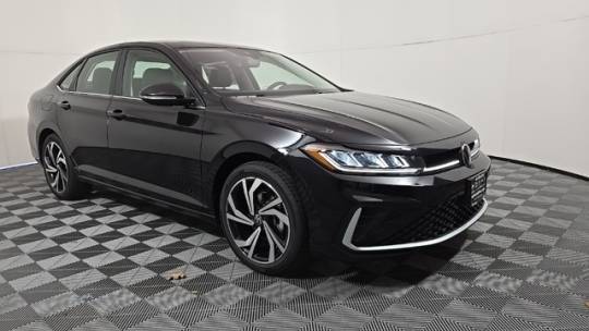 2025 Volkswagen Jetta SEL — Sedan — 5,239 mi — Shiloh, IL