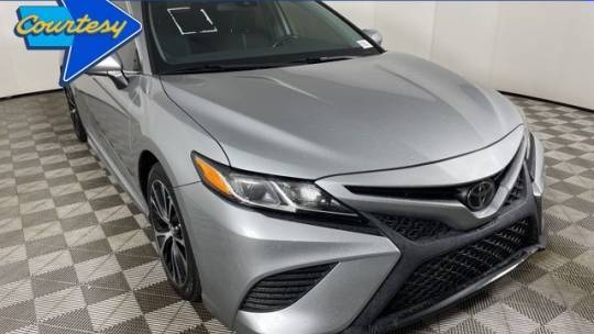 2020 Toyota Camry SE — Sedan — 72,707 mi — Phoenix, AZ