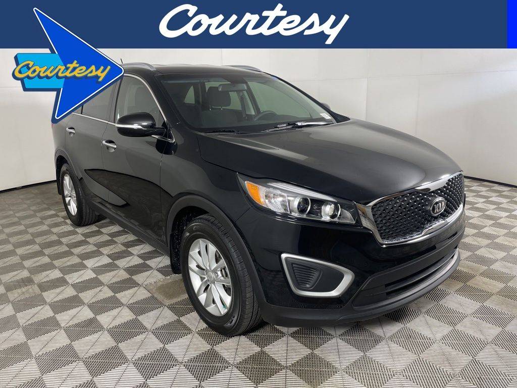 2017 Kia Sorento LX — SUV — 60,596 mi — Phoenix, AZ