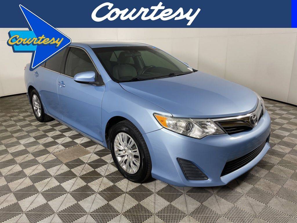 2013 Toyota Camry LE — Sedan — 93,589 mi — Phoenix, AZ