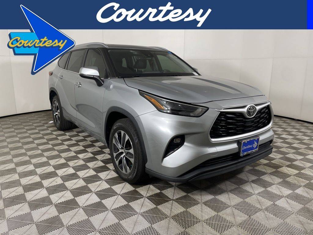2022 Toyota Highlander XLE — SUV — 58,346 mi — Phoenix, AZ