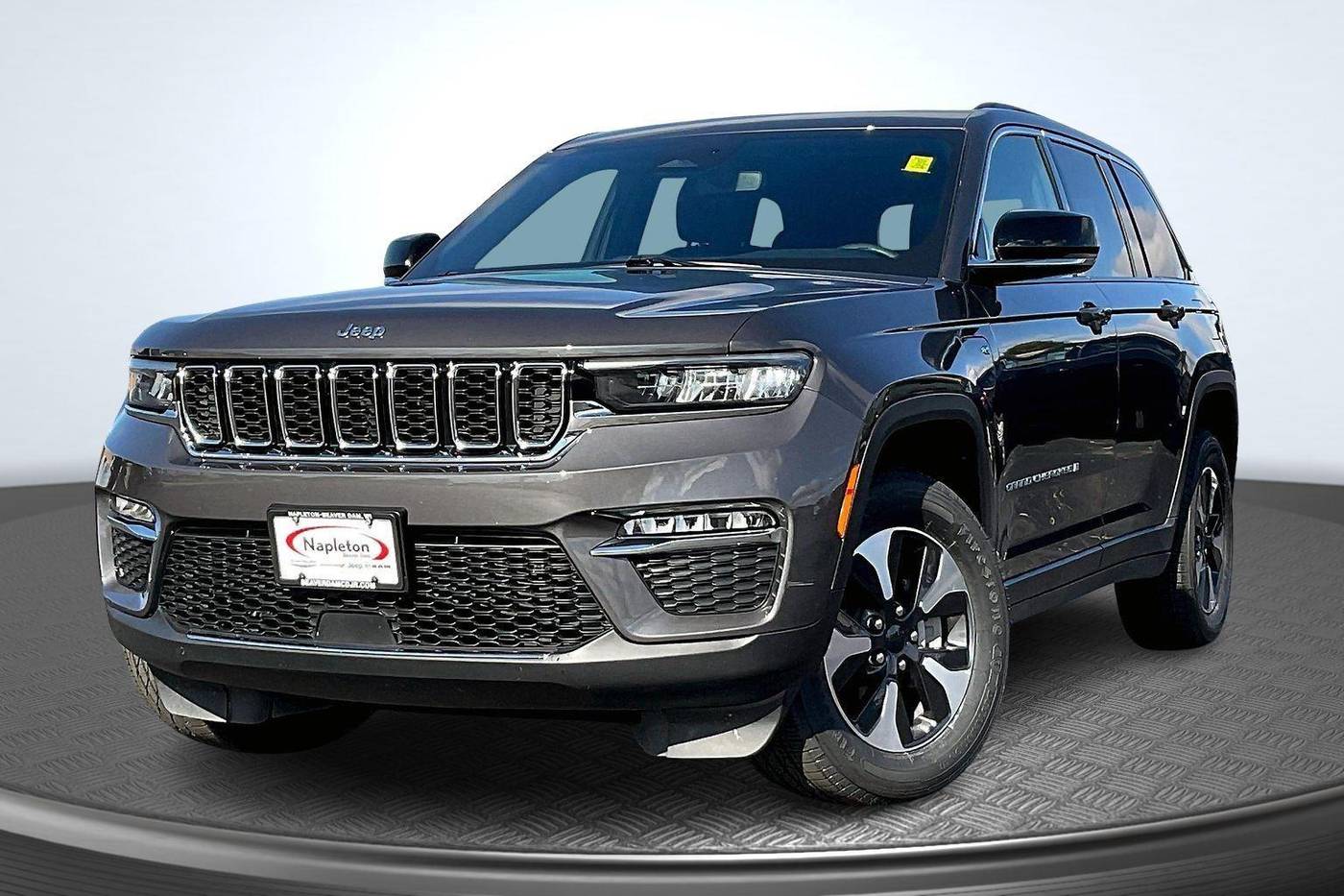 2024 Jeep Grand Cherokee 4xe — SUV — 38,400 mi — Bever Dam, WI