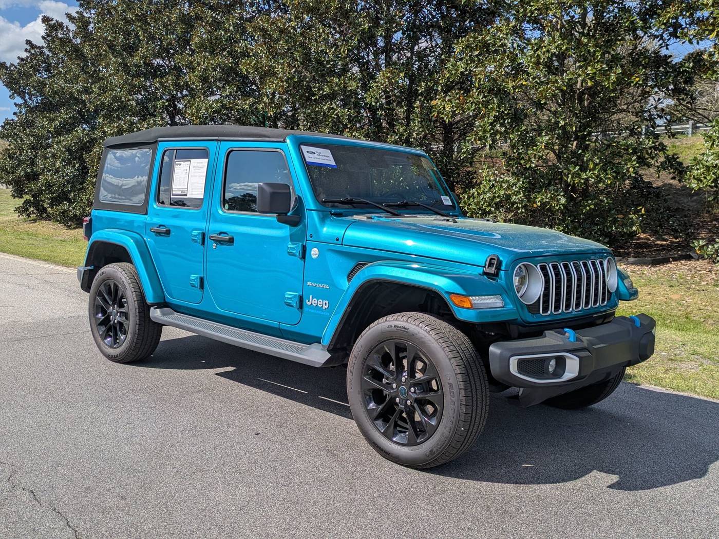 2024 Jeep Wrangler Sahara