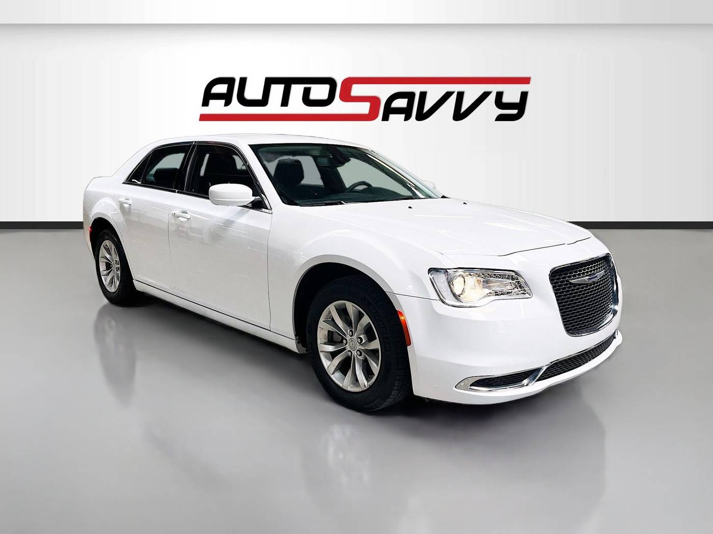 2023 Chrysler 300 Touring
