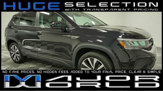 2023 Volkswagen Taos SE — SUV — 15,040 mi — Long Island City, NY