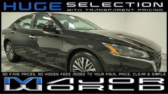 2023 Nissan Altima SV — Sedan — 9,790 mi — Long Island City, NY